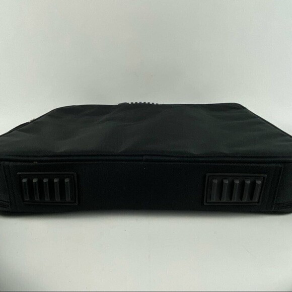 Int Laptop Bag with Shoulder Strap Black 15.6" Laptop - Picture 11 of 11